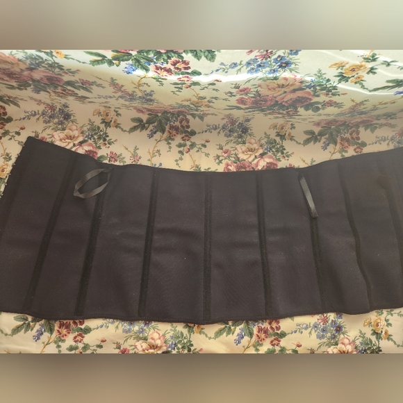 Waist training corset - Picture 3 of 5